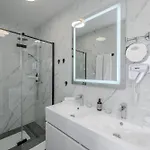 Luxury San Rocco 빌라 Desne