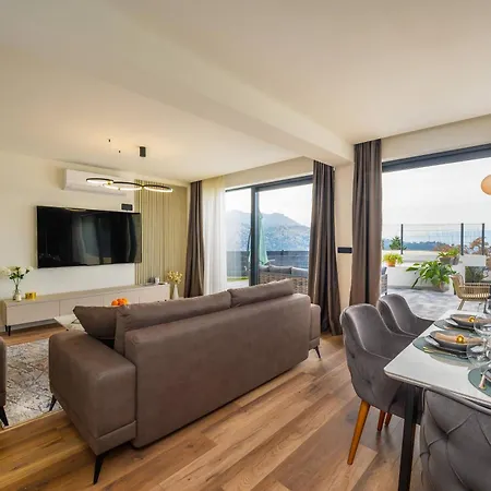 Luxury San Rocco Desne