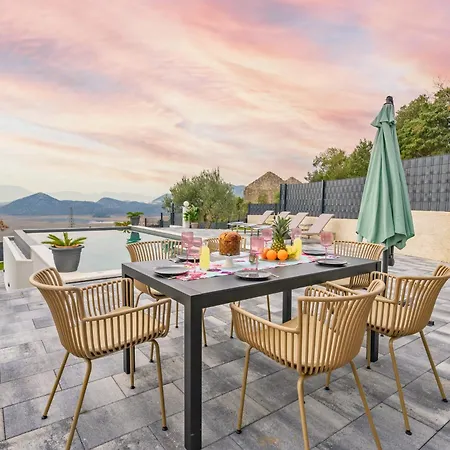 Luxury San Rocco * Desne