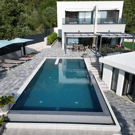 فيلة Luxury San Rocco *